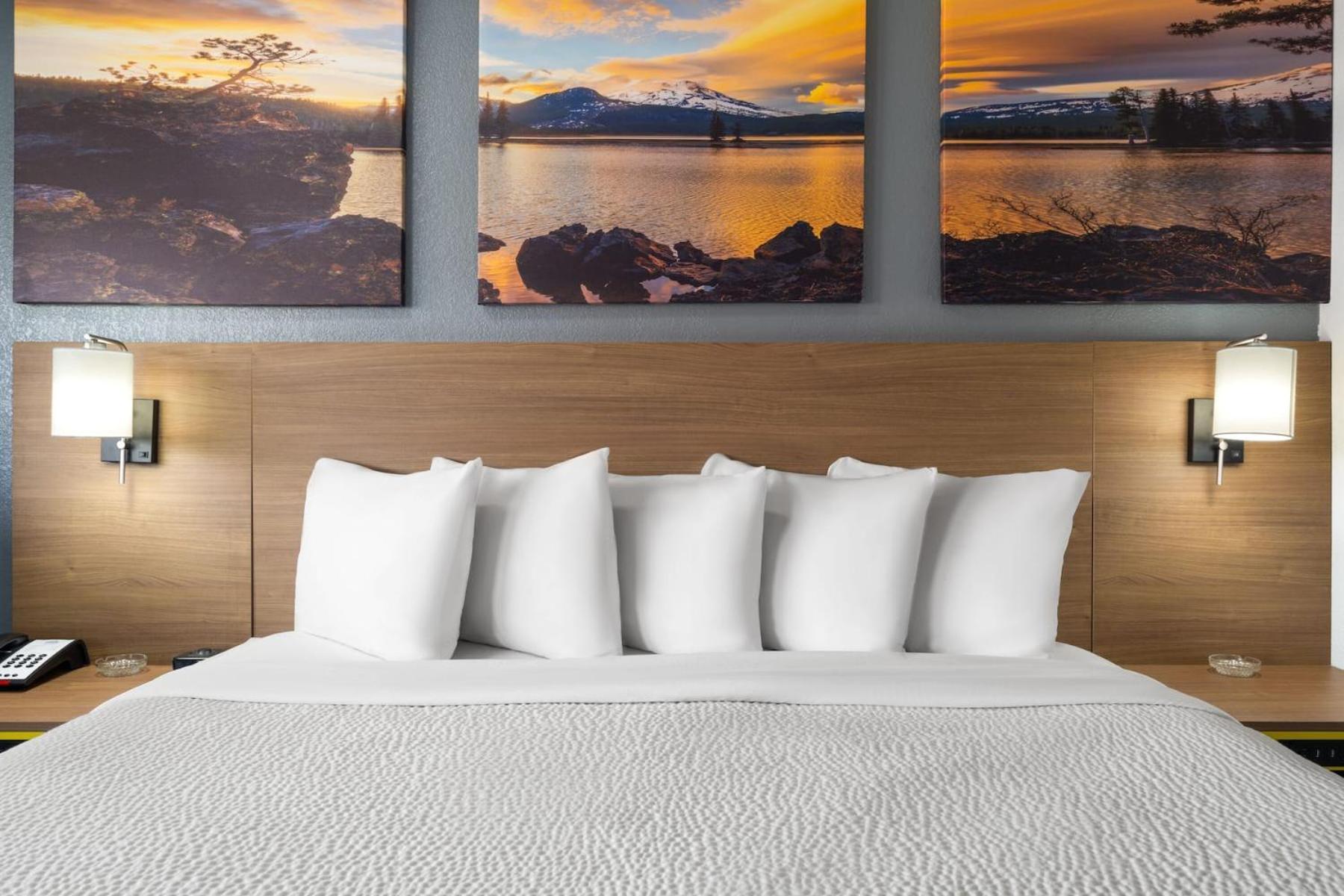 Days Inn By Wyndham Columbus Worthington Esterno foto