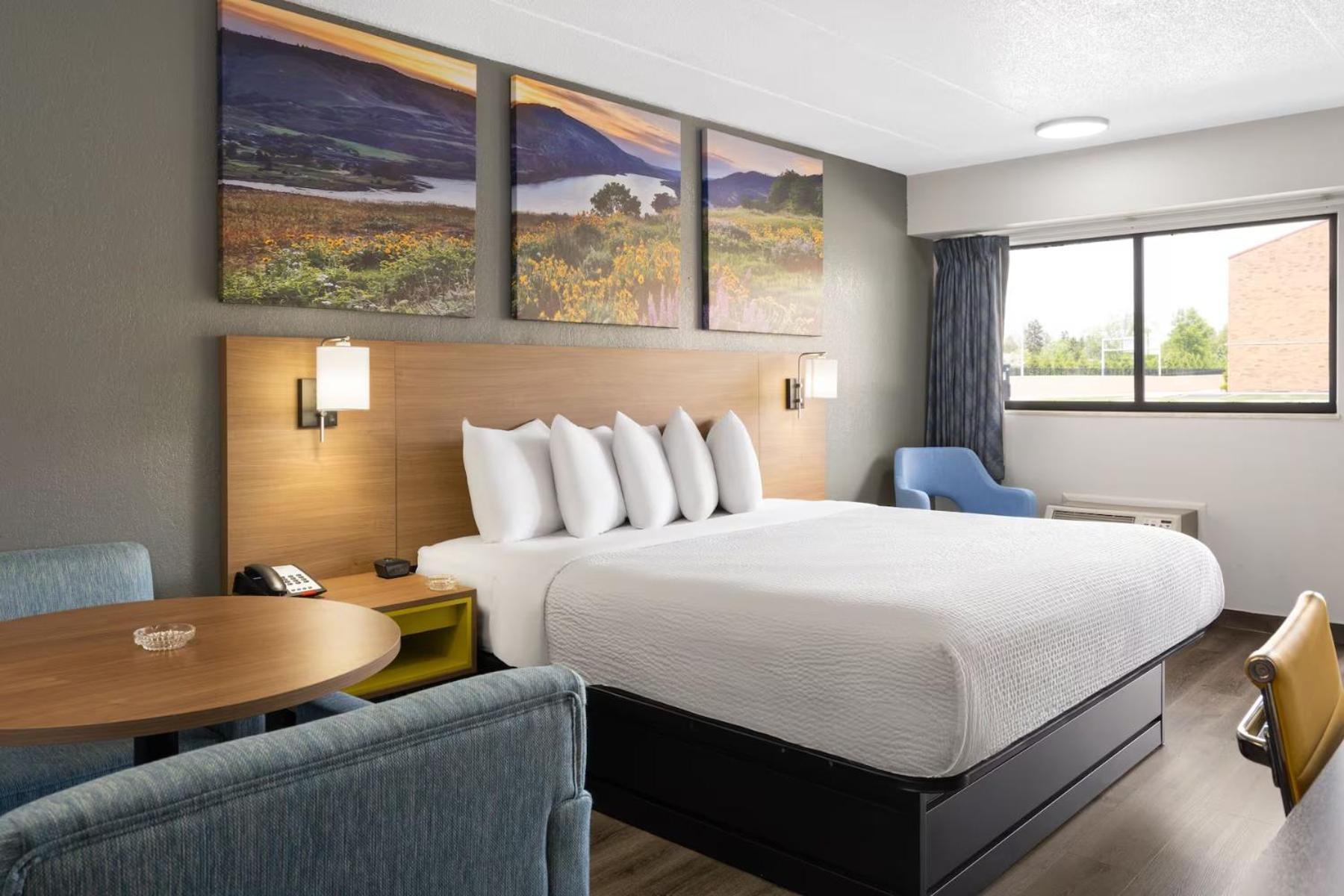 Days Inn By Wyndham Columbus Worthington Esterno foto