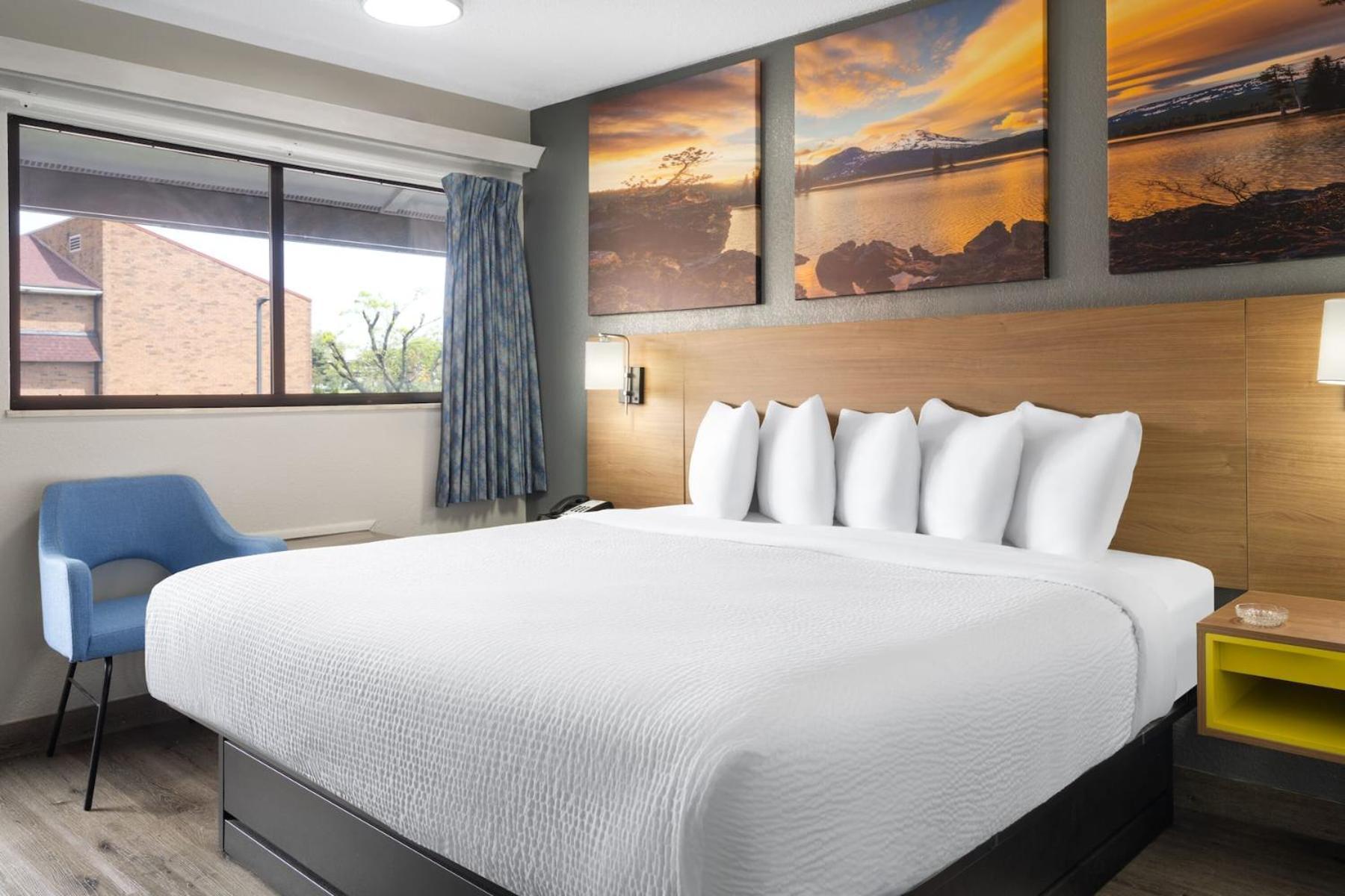 Days Inn By Wyndham Columbus Worthington Esterno foto