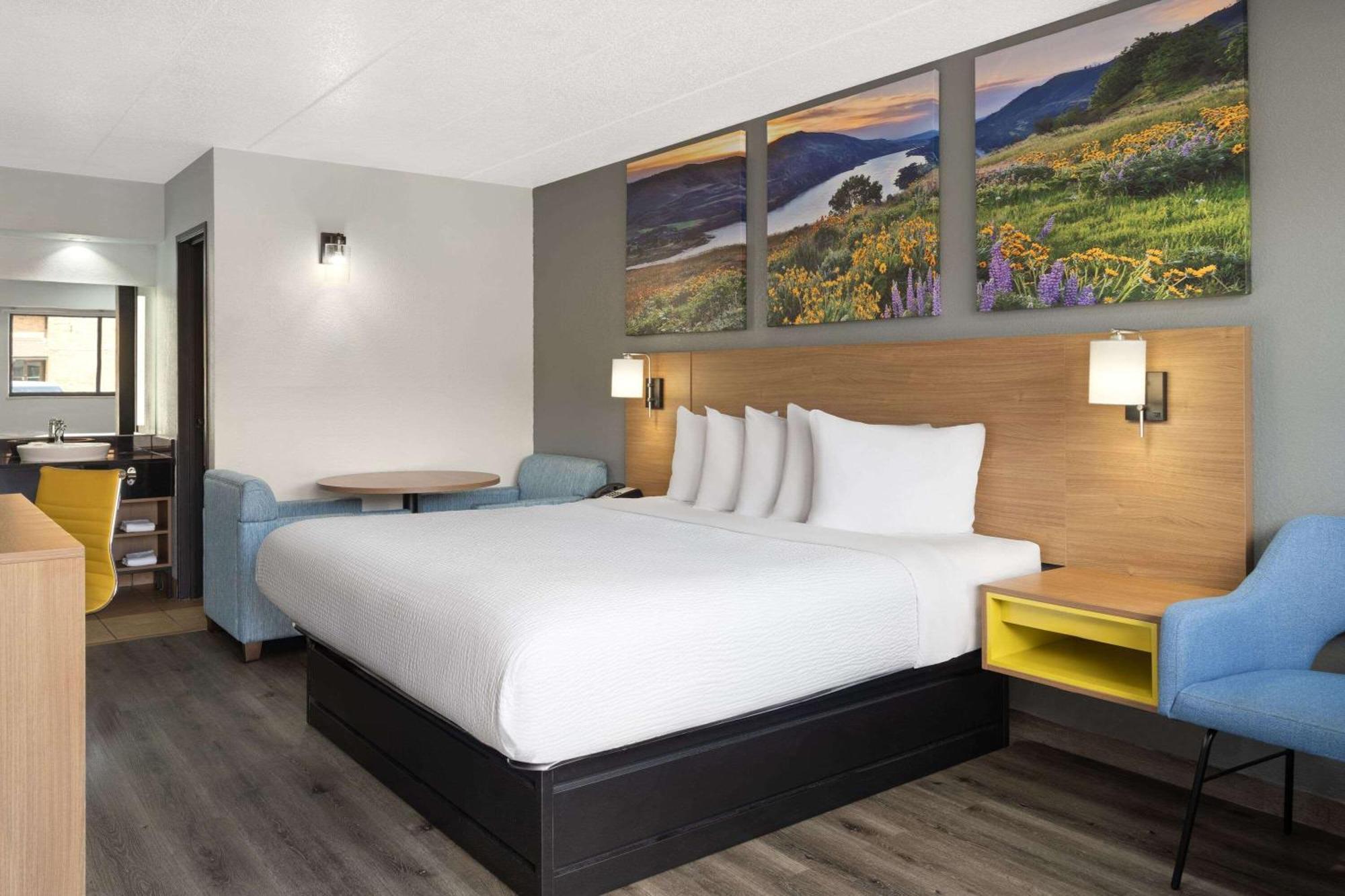 Days Inn By Wyndham Columbus Worthington Esterno foto